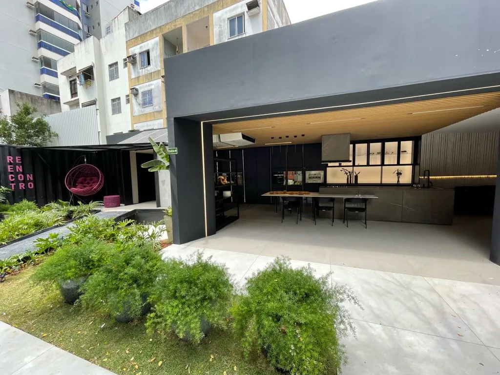 Casa Cor ES 2021: mostra acontece na mansão que era de Helmut Meyerfreund, na Praia da Costa