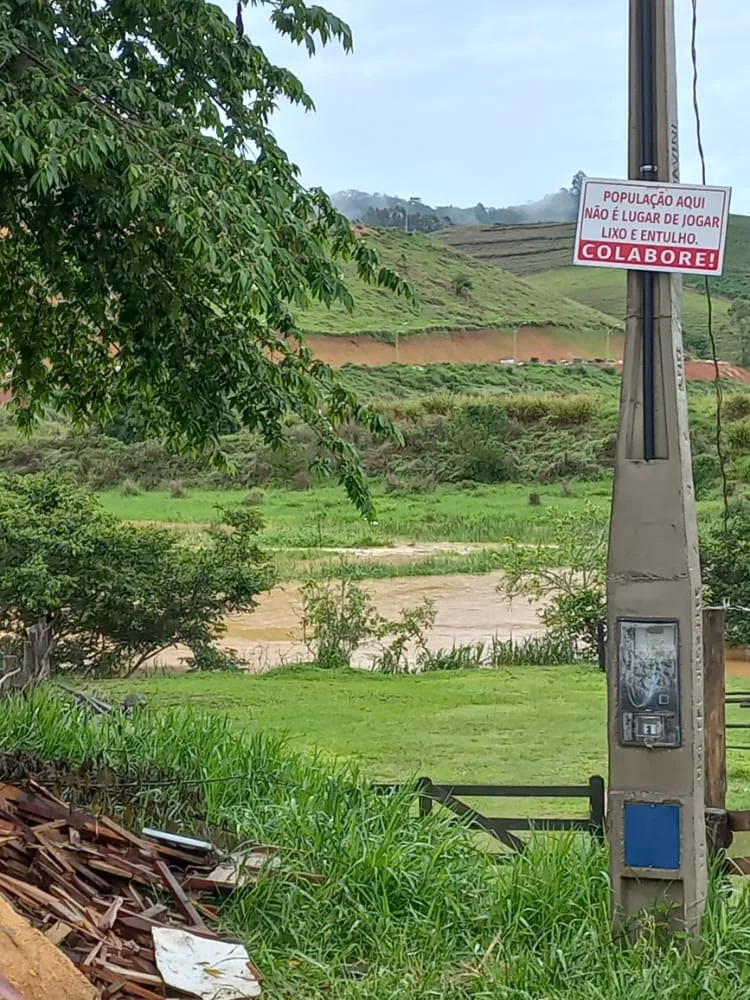 Rio em Guaçui