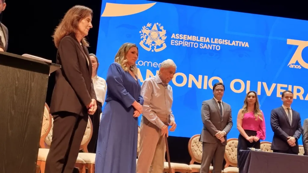 Grupo Buaiz recebe comenda em homenagem a Americo
