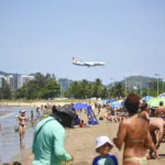 Praia de Camburi, em Vitória. Foto: Thiago Soares/Folha Vitória