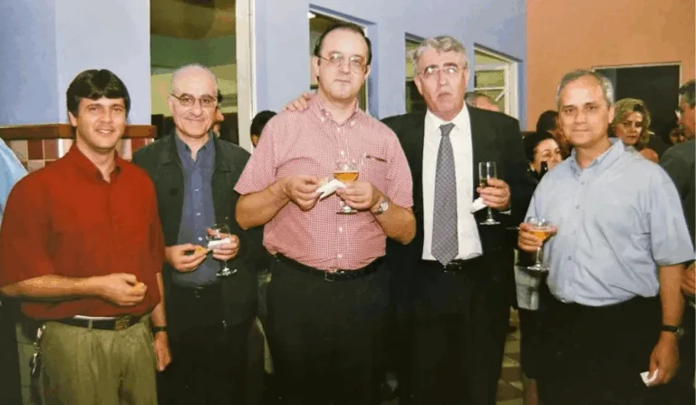 Papa Leão XIV tomando cerveja