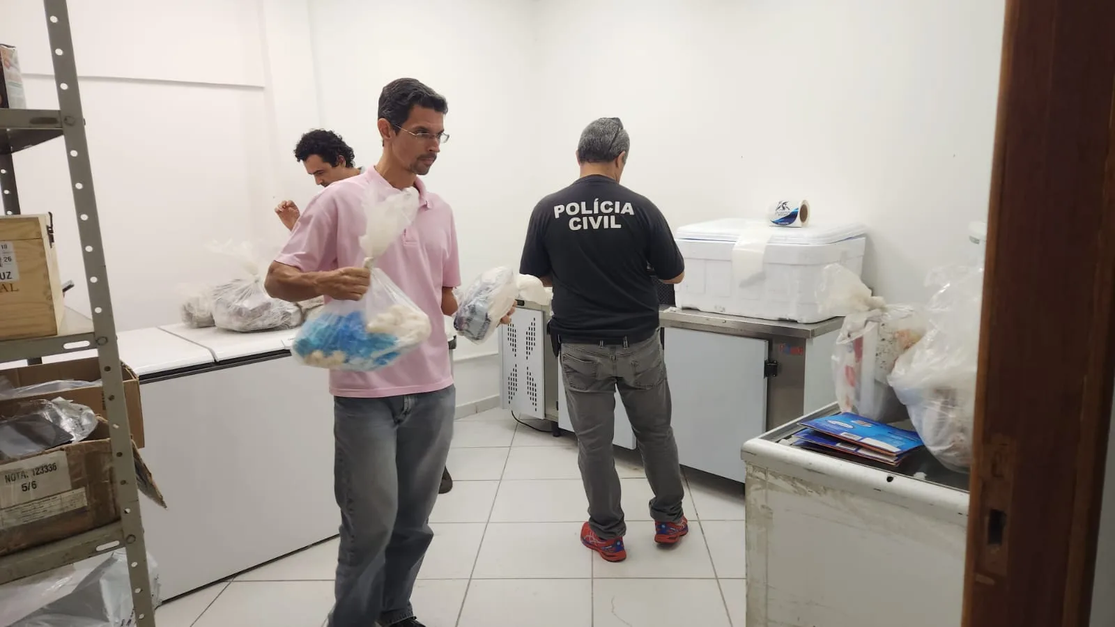 Venda ilegal de vinhos, mariscos, pescados, queijos e outros