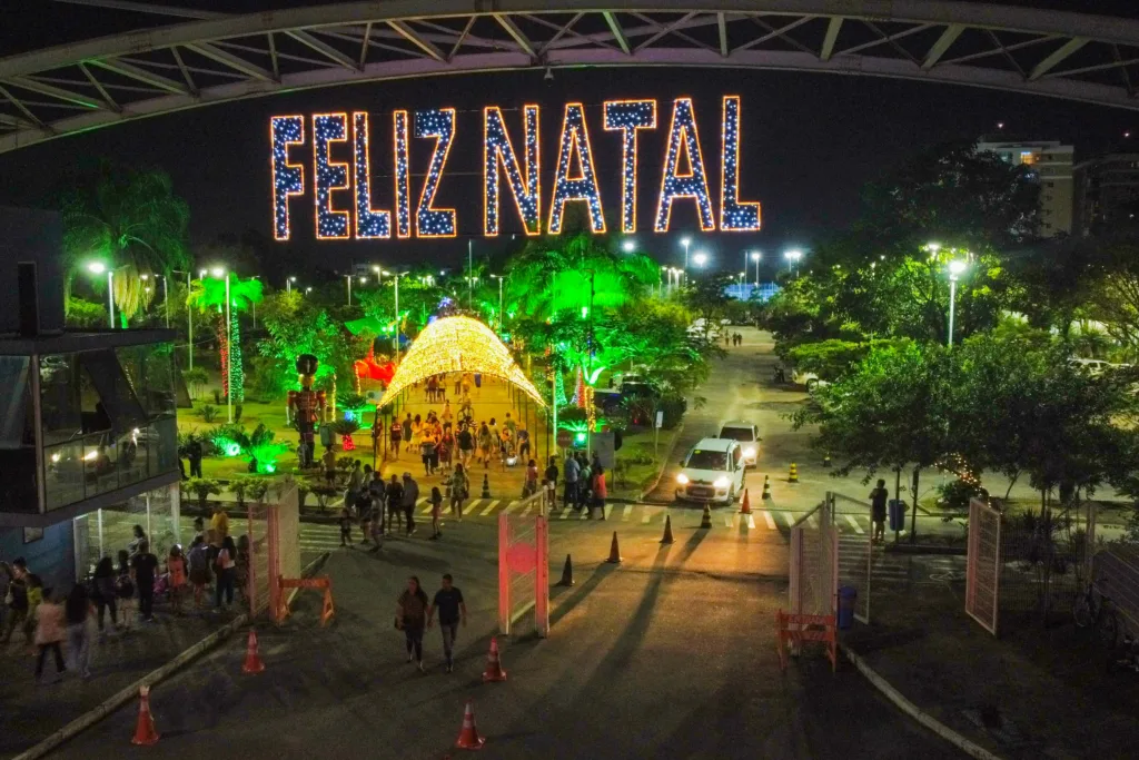 Vila natalina no Parque da Cidade em Laranjeiras na Serra
