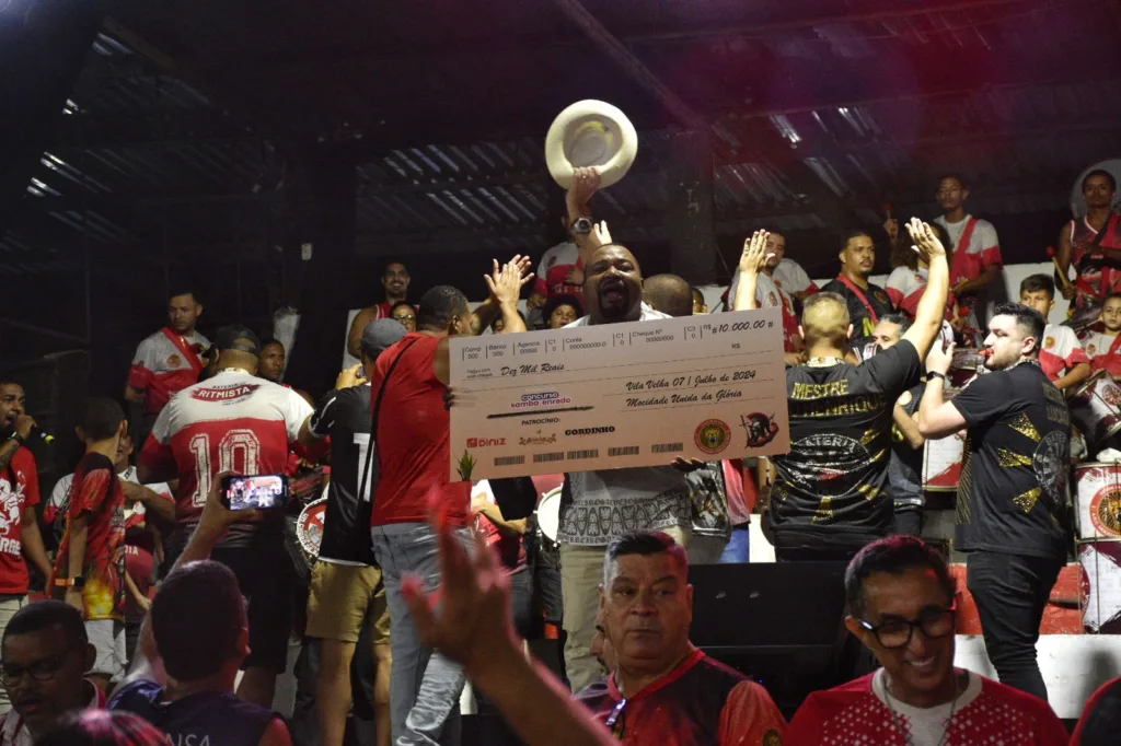 Final concurso samba-enredo - MUG