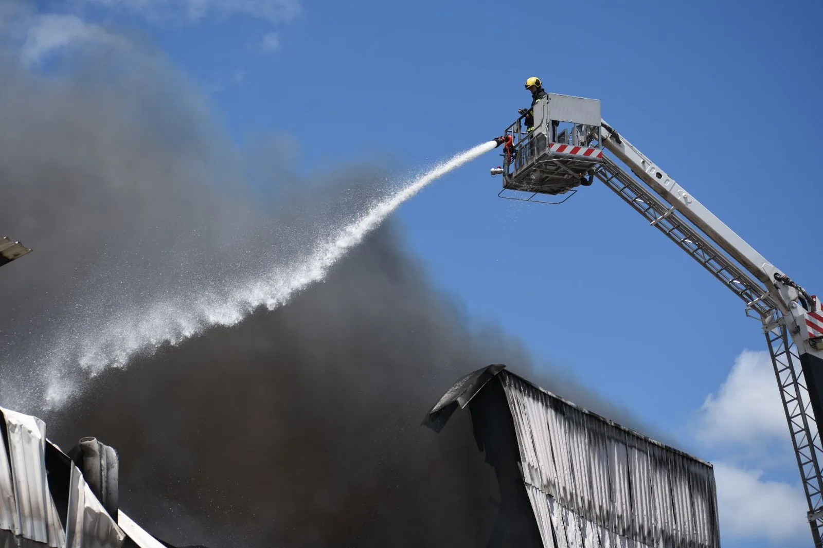 Incendio fábrica Cacau Show Linhares ES