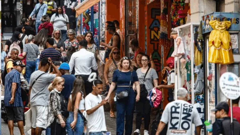 Segundo especialista, focar em produtos nacionais é uma forma de economizar. Foto: Paulo Pinto/Agência Brasil