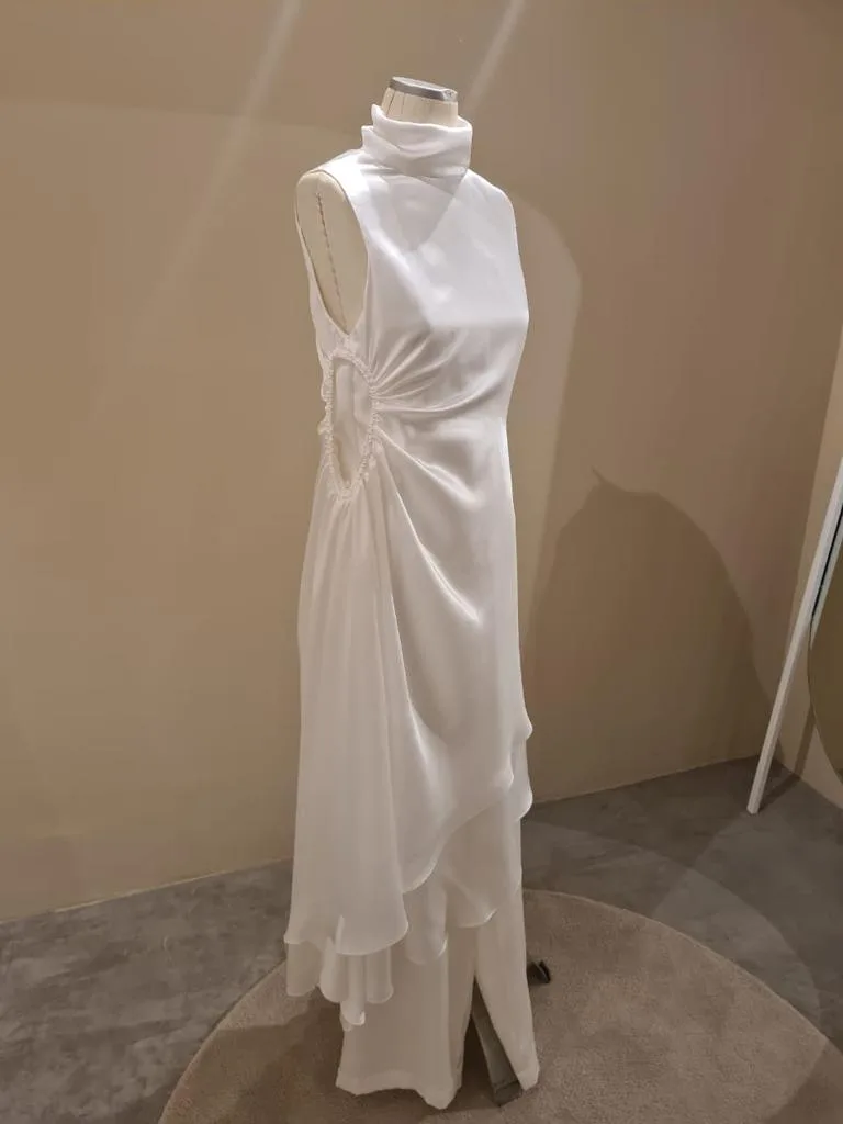 O vestido de estilista capixaba que Sandy usou em clipe