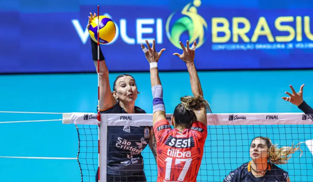 Tiffany Abreu é a primeira atleta trans campeã da Superliga Feminina de Vôlei (Foto: @cbvolei)