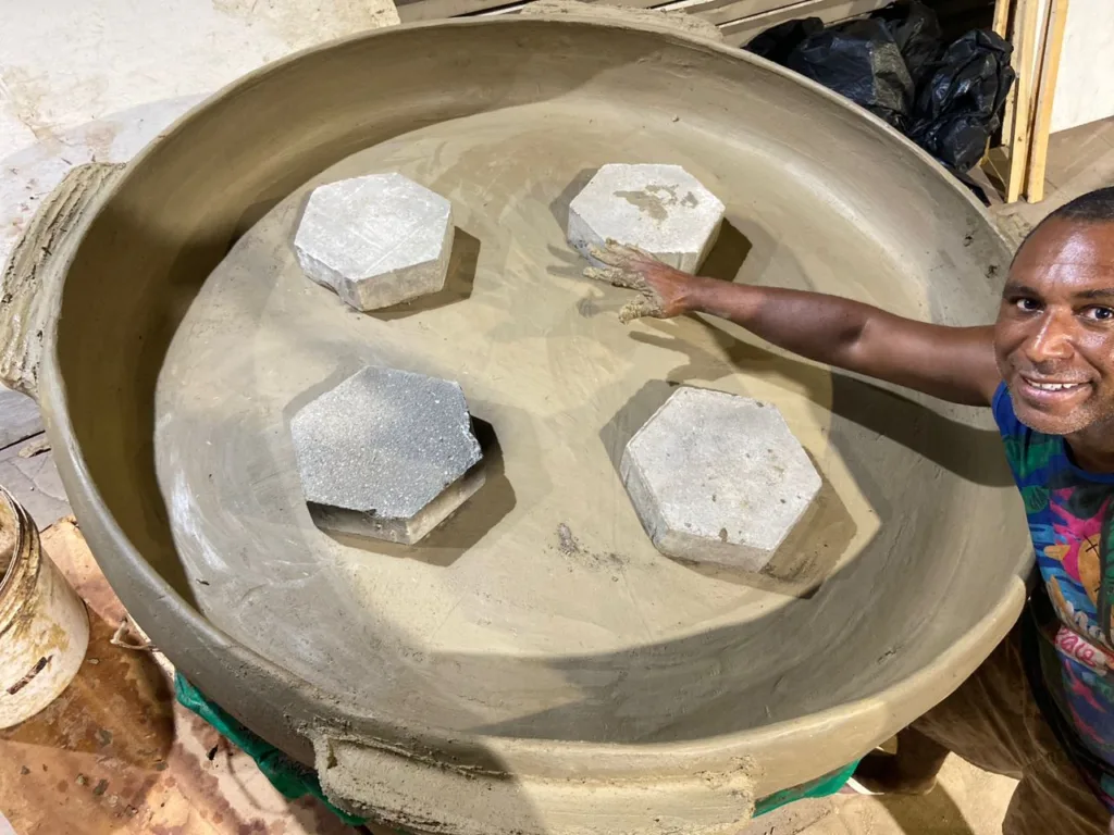 Maior Panela de Barro do mundo é feita no ES
