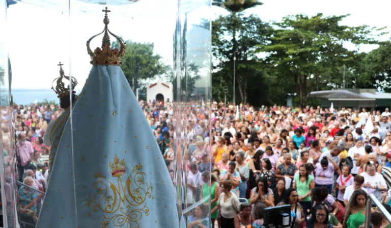 Romaria das Mães no Convento da Penha