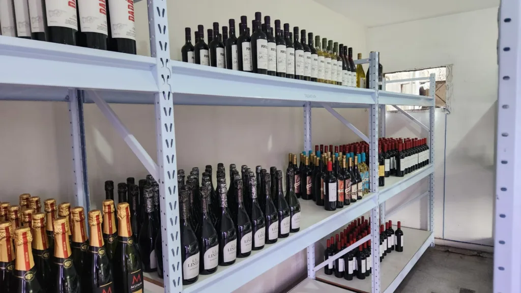 Venda ilegal de vinhos, mariscos, pescados, queijos e outros