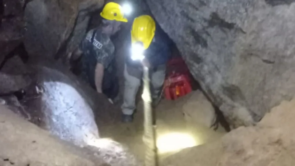 Trilha das Cavernas