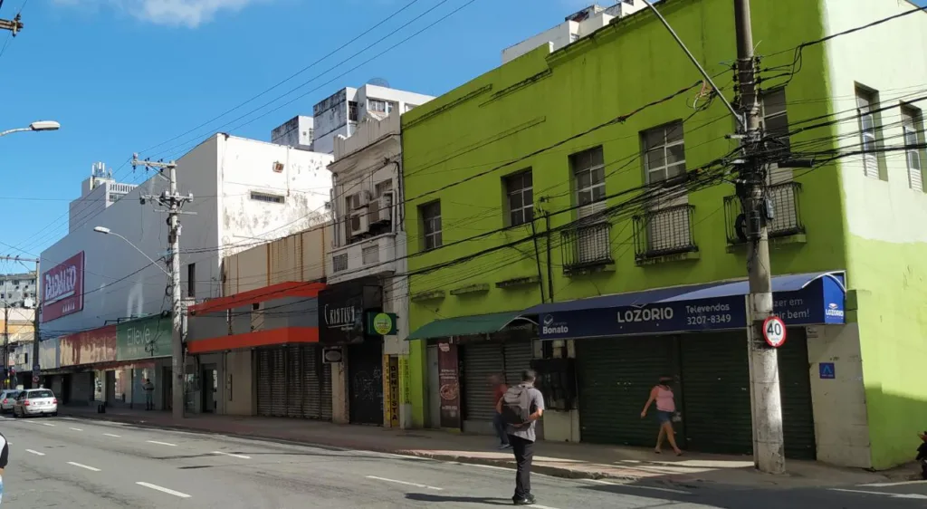 Comércio fechado