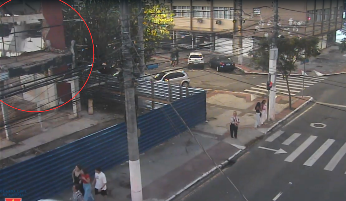 Vídeo Ginásio desabando