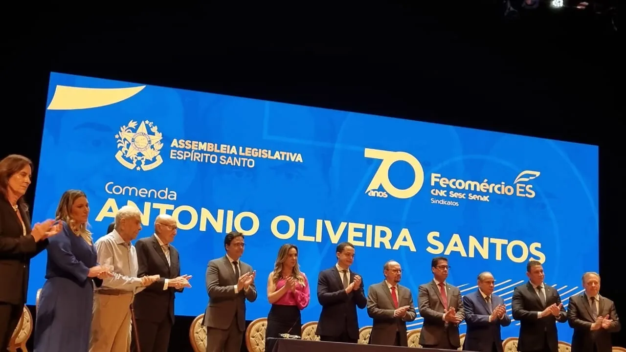Grupo Buaiz recebe comenda em homenagem a Americo