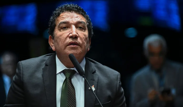 Magno Malta senador
