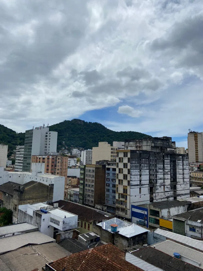 Tempo fechou em Vitória
