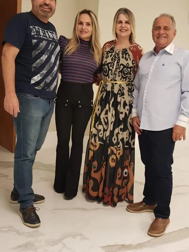 Nova idade, velhos amigos