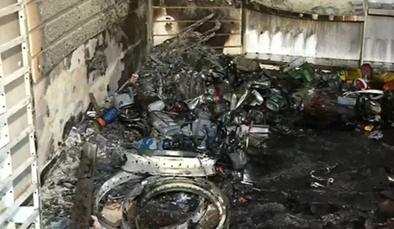 INCÊNDIO AUTOPEÇAS