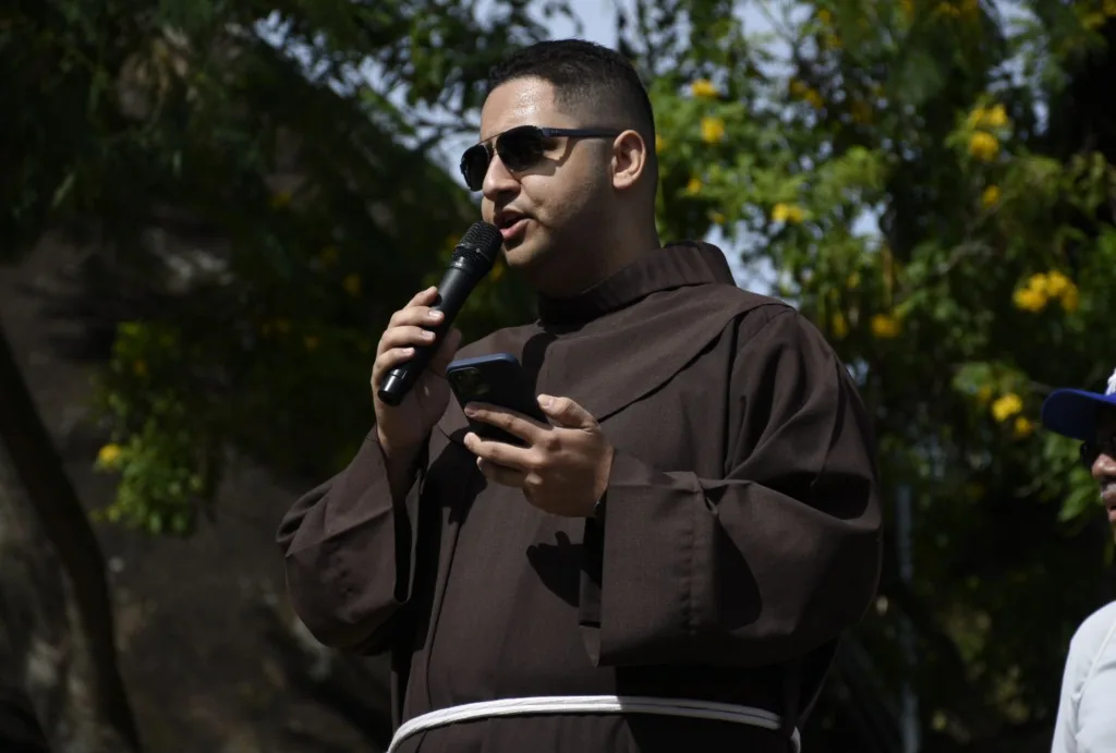 Terço Gigante do Convento da Penha 2024