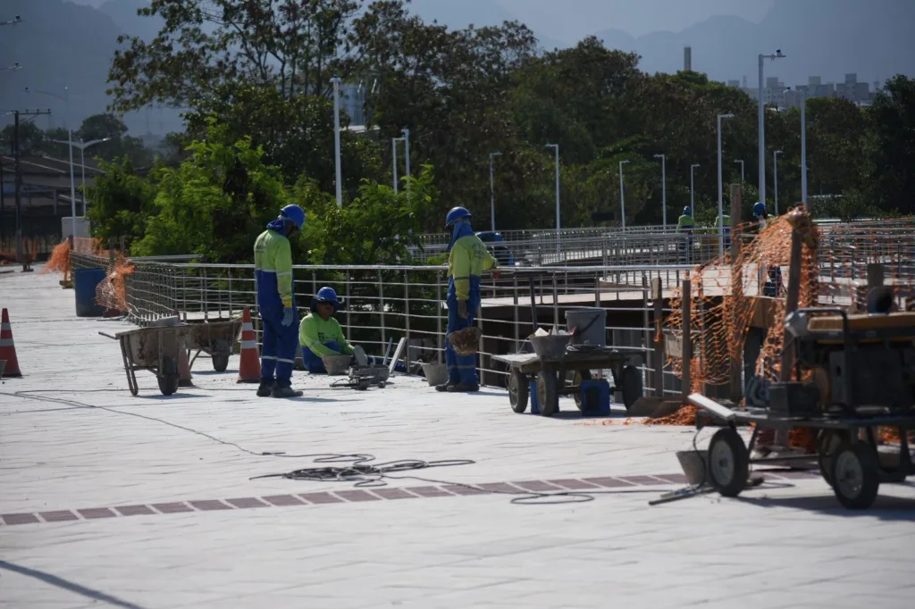 Obras da orla de Cariacica