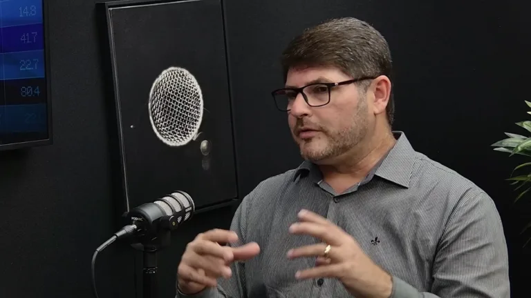 Wanderson Lamoia acredita que o empresário deve olhar o negócio de fora, além de viver novas experiências para prosperar e crescer. Crédito: Reprodução de TV