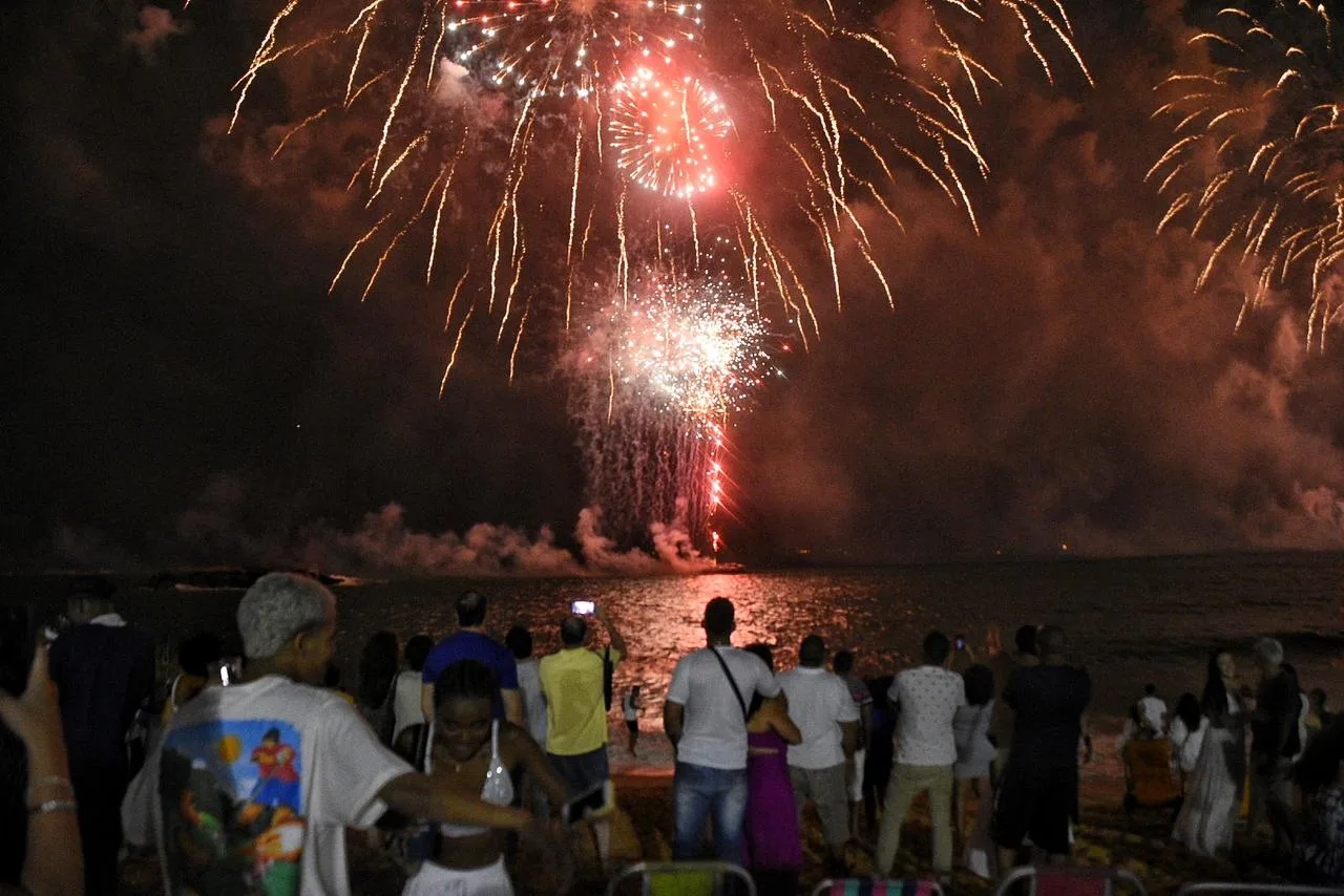 Queima de fogo em Vila Velha - Praia da Costa