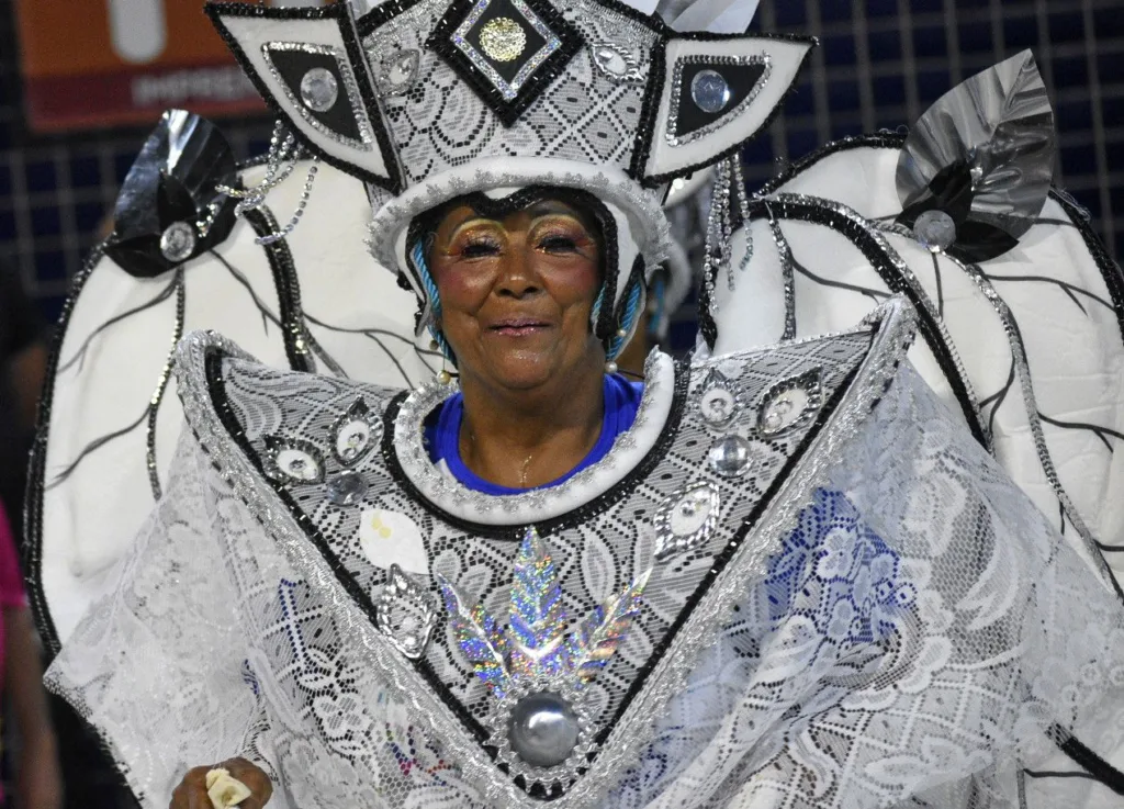 ROSAS DE OURO - CARNAVAL 2024