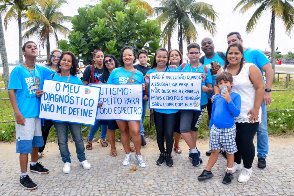 Caminhada pelos autistas