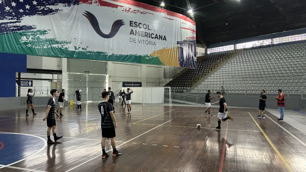 Instituto Camillo Neves promove o Amistoso do Bem no ginásio da Escola Americana de Vitória