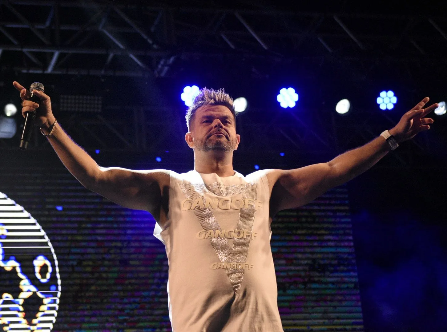 Show da virada - Praia de Camburi -Alemão do Forró