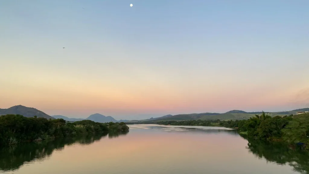 As Cores do inverno nas Paisagens da Grande Vitória: Um Espetáculo Natural