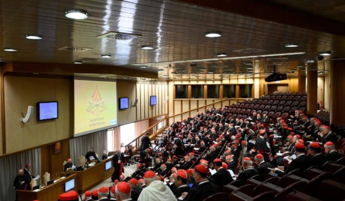 cardeais no vaticano