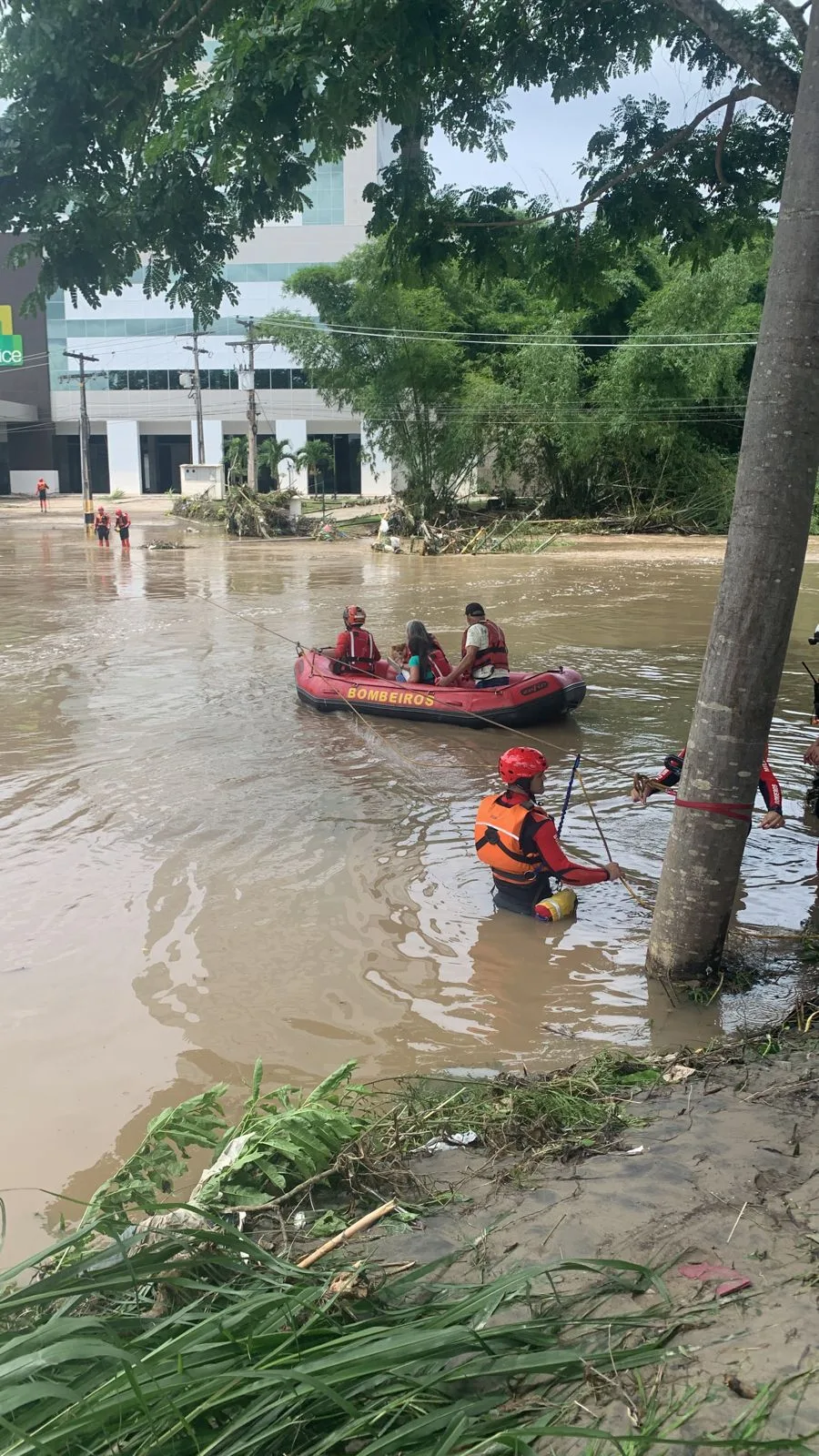 Chuva na Bahia - Bombeiros do ES