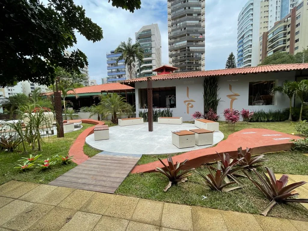Casa Cor ES 2021: mostra acontece na mansão que era de Helmut Meyerfreund, na Praia da Costa