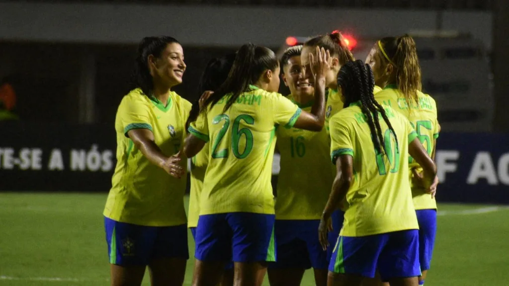 Amistoso Brasil x Colômbia, estádio Kleber Andrade. Tarciane