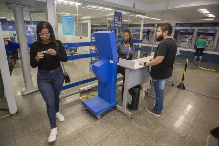 Para participar dos leilões da Caixa, é preciso seguir as regras que estão em edital. Crédito: Joédson Alves/Agência Brasil