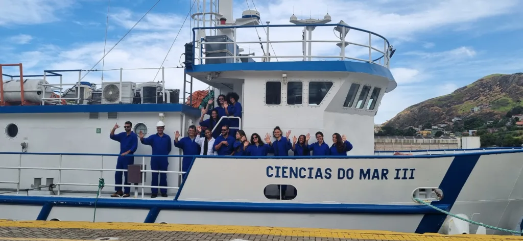 NAVIO-ESCOLA UFES