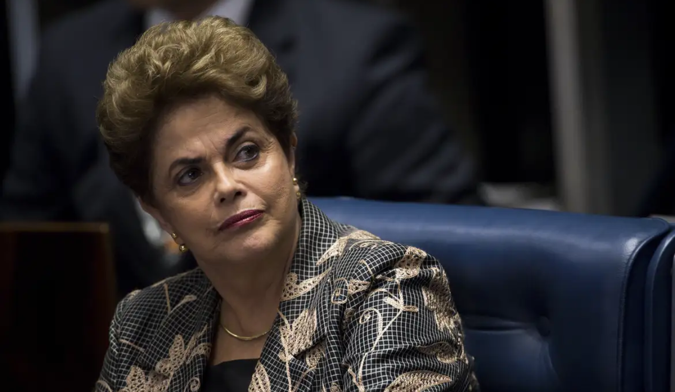 Ex-presidente Dilma Rousseff teve anistia política reconhecida
