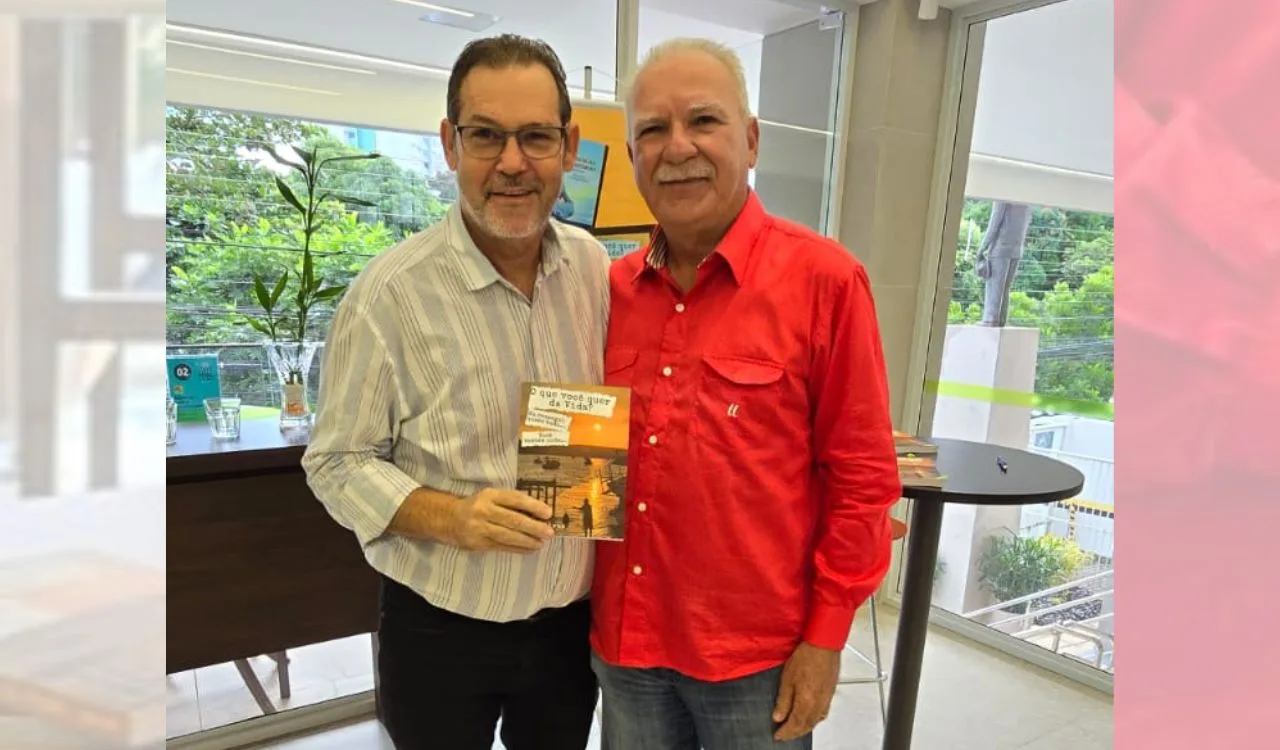 Lançamento do livro de Elcio Alves