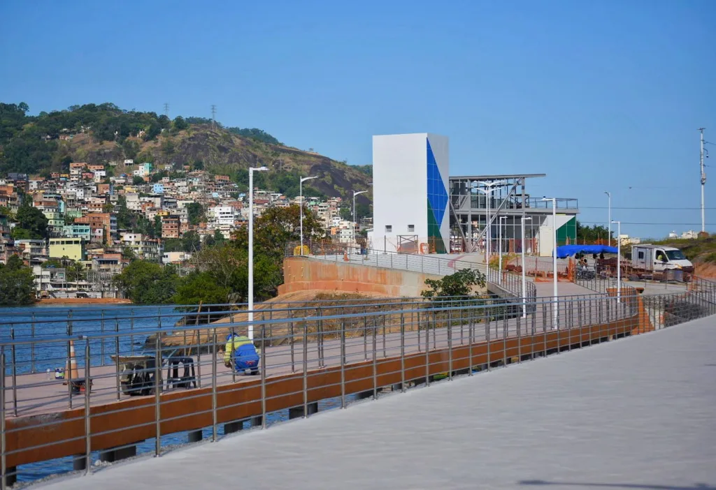 Obras da orla de Cariacica