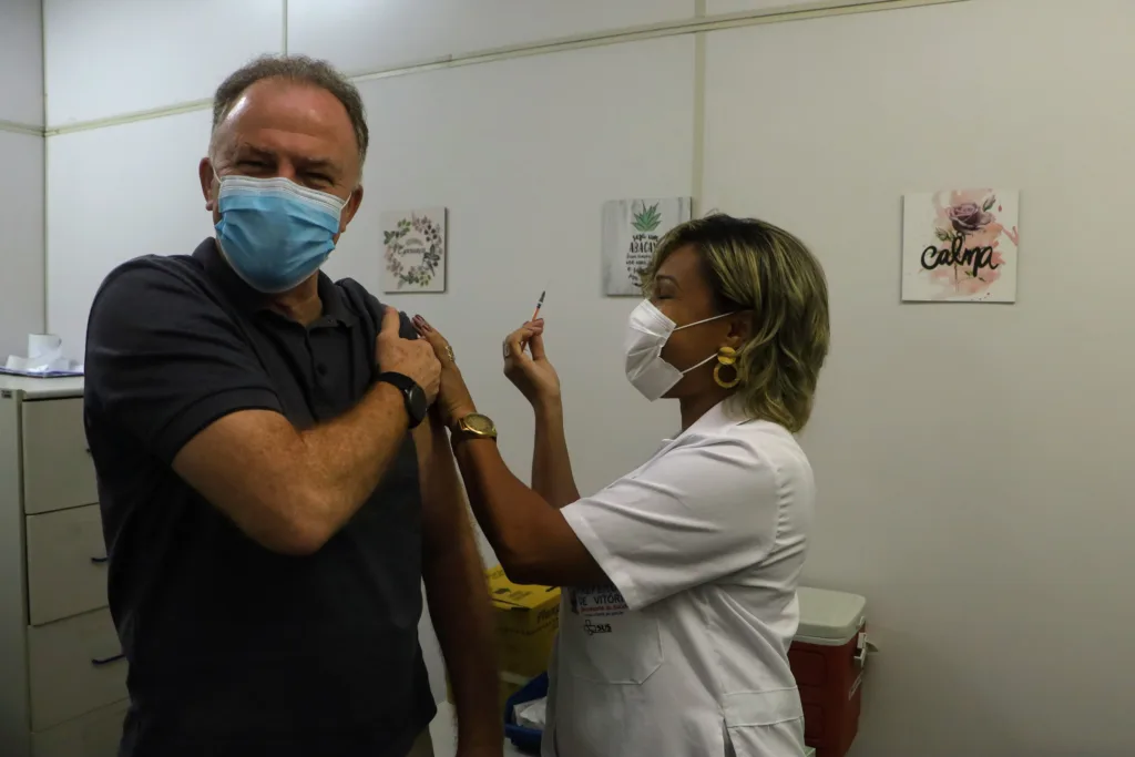 Casagrande dose reforço covid-19