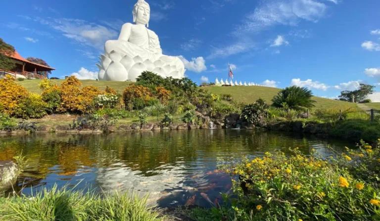 Buda gigante de Ibiraçu