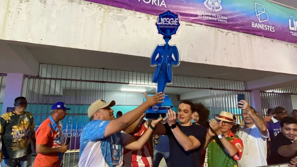 TROFÉU MUG CAMPEA