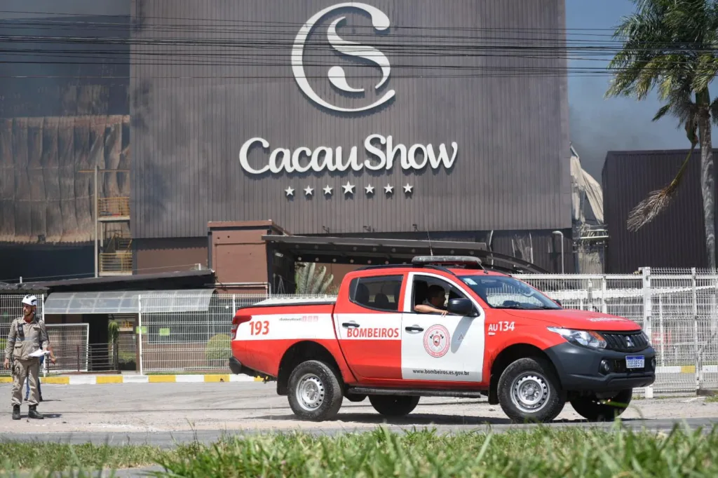 Incendio fábrica Cacau Show Linhares ES