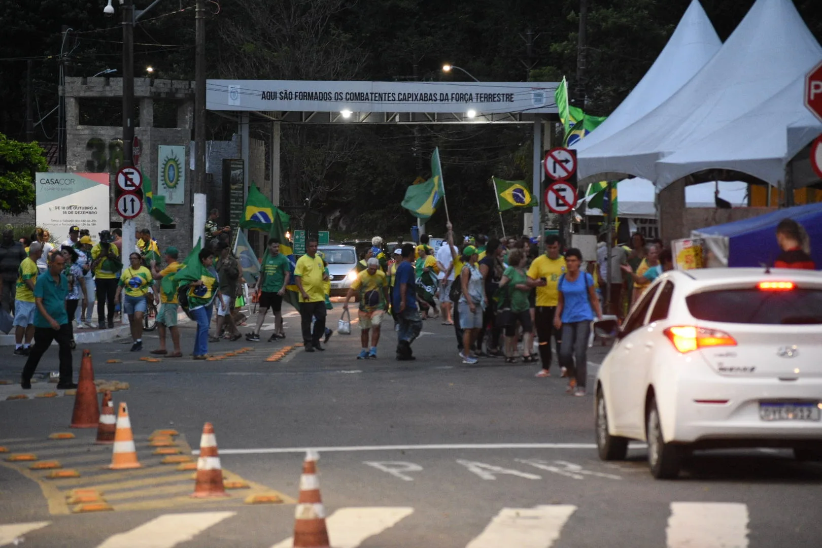 Manifestantes em Vila Velha