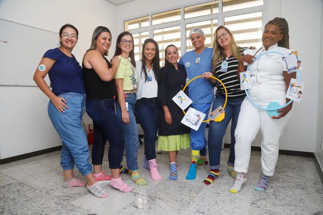 Lots of socks, meias coloridas, hospital da Serra