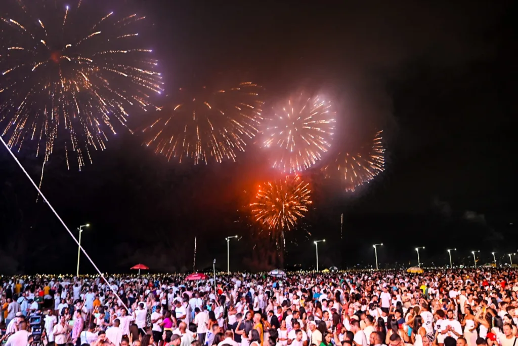 Reveillon 2025 - queima de fogos - Vitória