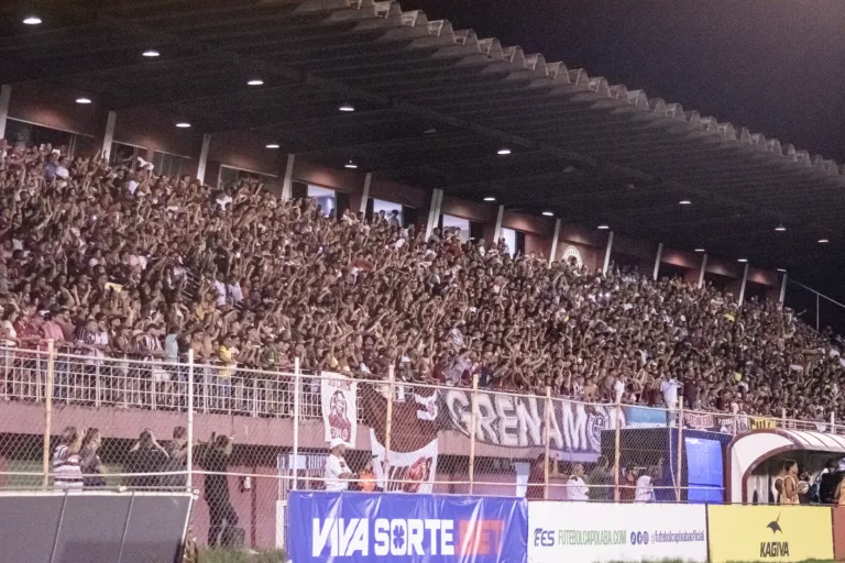 Torcida da Desportiva no Engenheiro Araripe