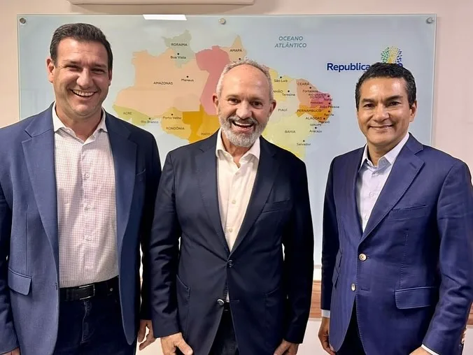 Roberto Carneiro, Paulo Hartung e Marcos Pereira (foto: Instagram)